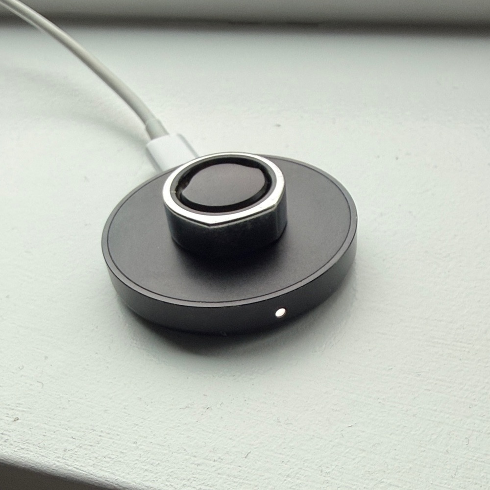 Oura Gen 3 Size US 6 ring w/Black Charger
